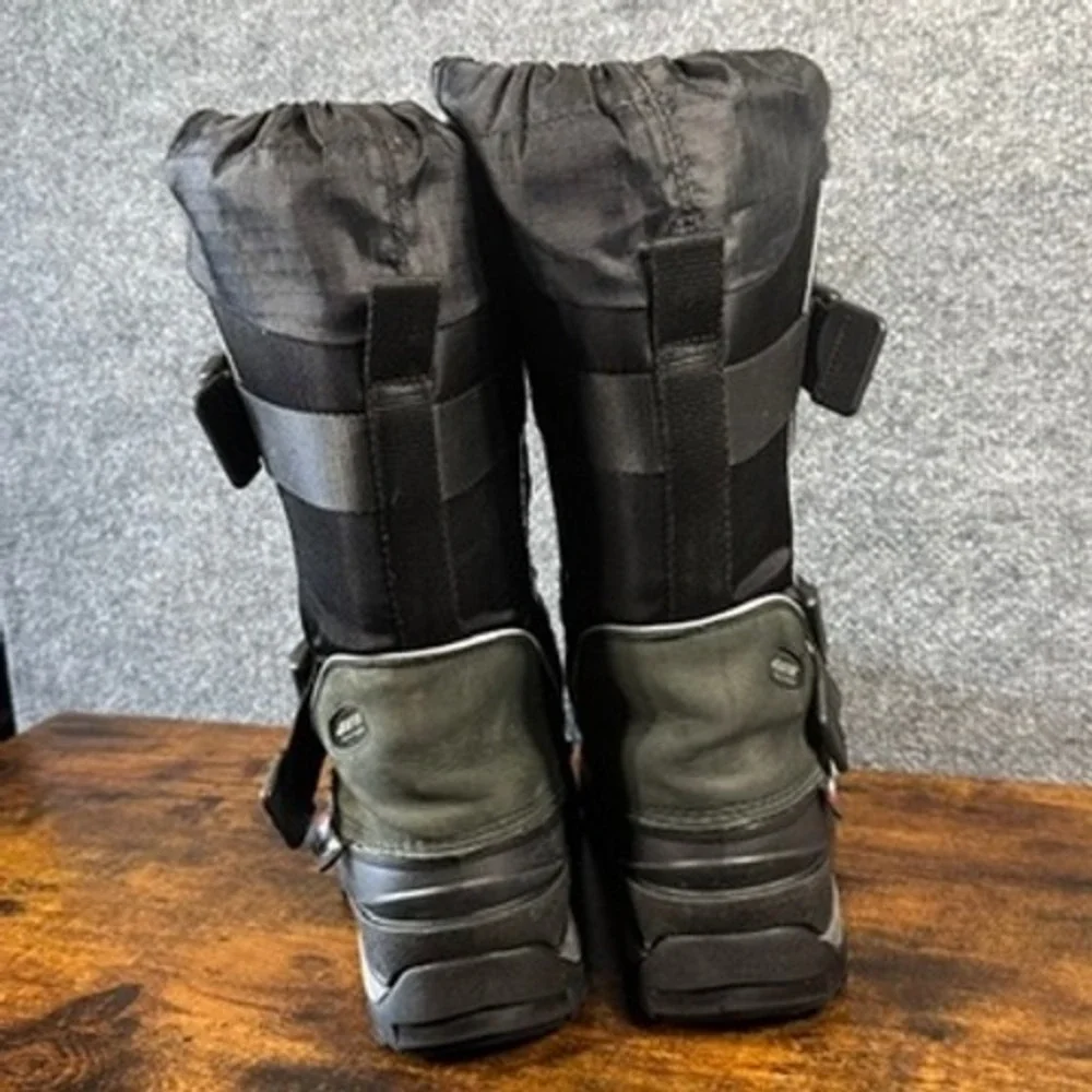 Baffin Impact Snow Boots Mens 10 Insulated Waterproof Buckle Arctic Rugged Ice